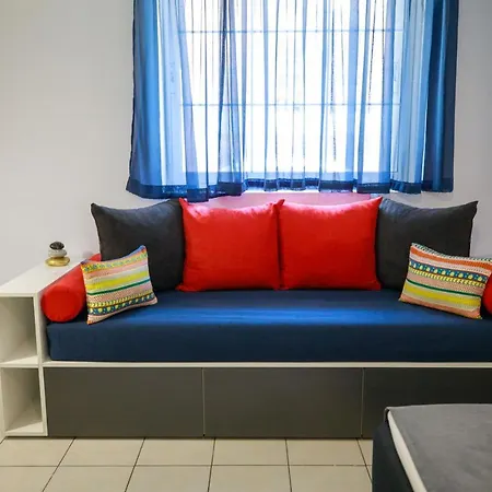 Adriana's Downtown Studio-parking Lot Included