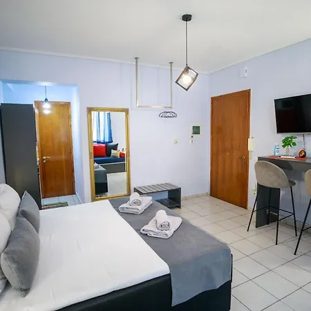 Adriana's Downtown Studio-parking Lot Included