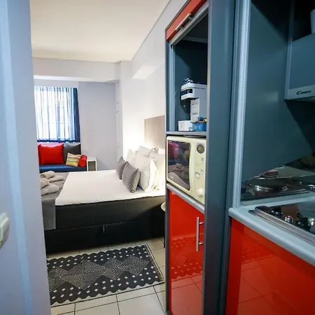 Adriana's Downtown Studio-parking Lot Included Apartment Patras