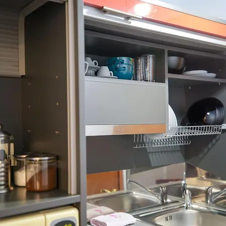 Adriana's Downtown Studio-parking Lot Included Appartement *