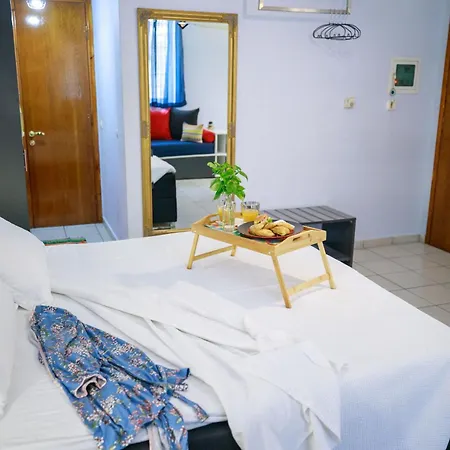 Adriana's Downtown Studio-parking Lot Included