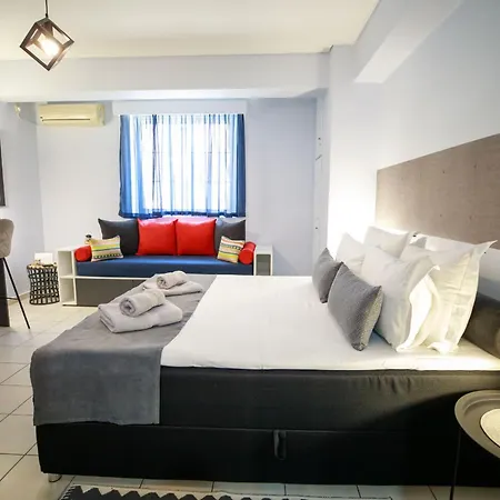 Adriana's Downtown Studio-parking Lot Included * Patras
