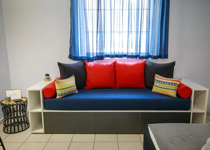 Adriana's Downtown Studio-parking Lot Included