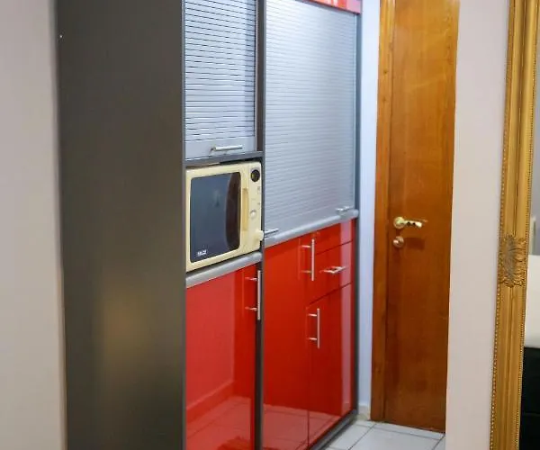 Adriana's Downtown Studio-parking Lot Included 公寓 *