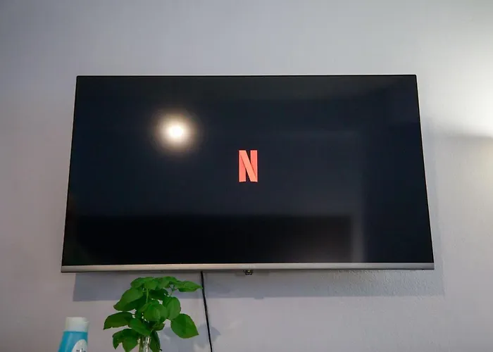 Adriana's Downtown Studio-parking Lot Included